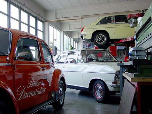 Oldtimer-Werkstatt für historische Fahrzeuge und Opel Oldtimer Teile